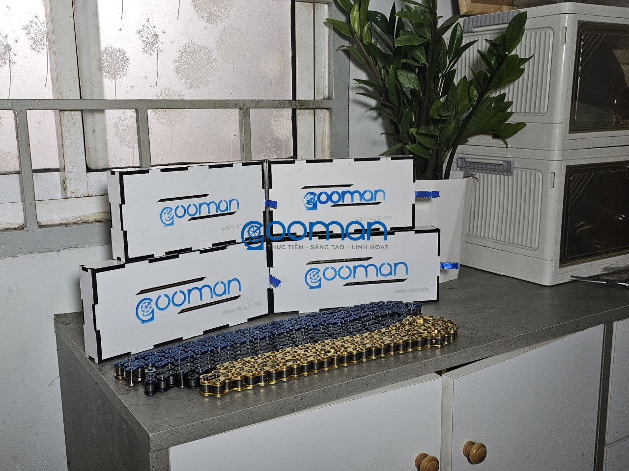 Sên có phốt cao su